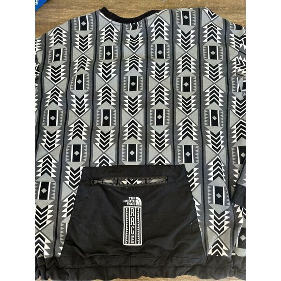 The North Face 92 Rage Fleece Crewneck Sweatshirt Black Aztec Print Men's Size L - Picture 4 of 7